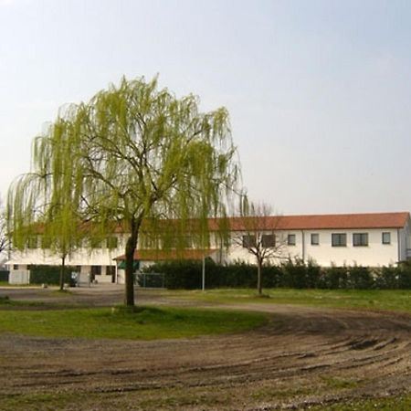 Hotel Lory Ficarolo Exterior photo